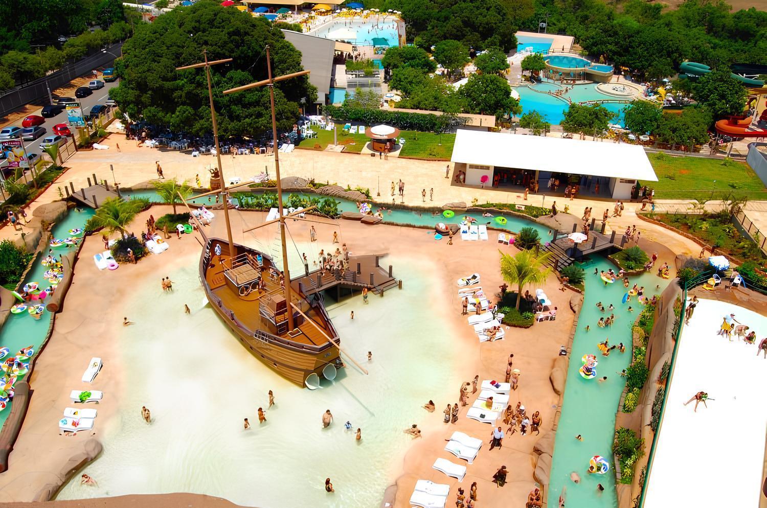 Spazio Diroma Com Acesso Ao Acqua Parque Caldas Novas Extérieur photo