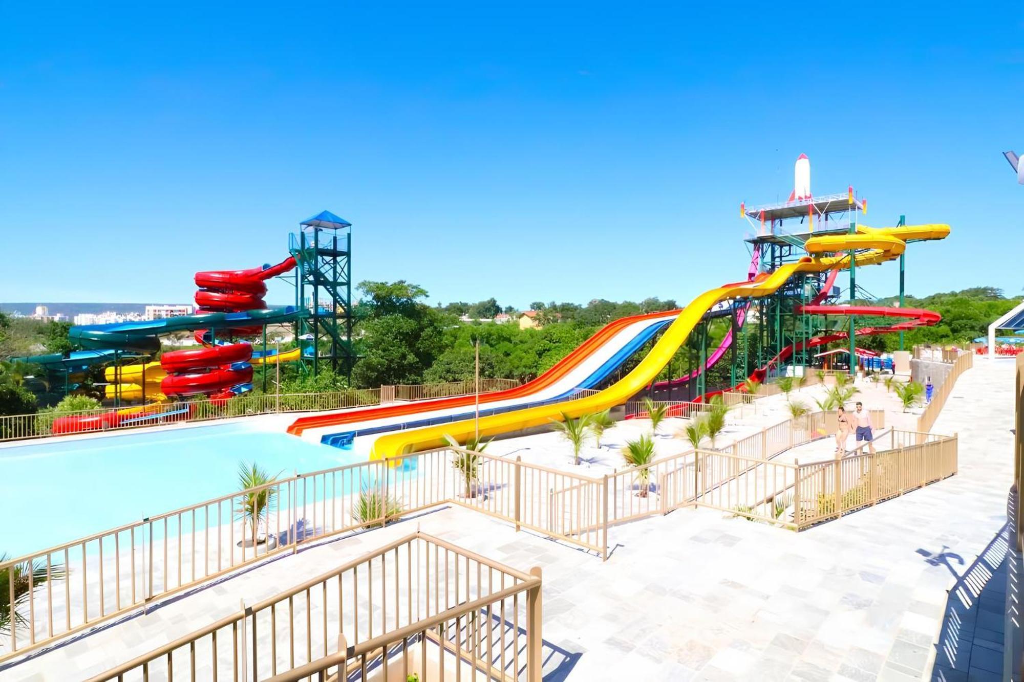 Spazio Diroma Com Acesso Ao Acqua Parque Caldas Novas Extérieur photo